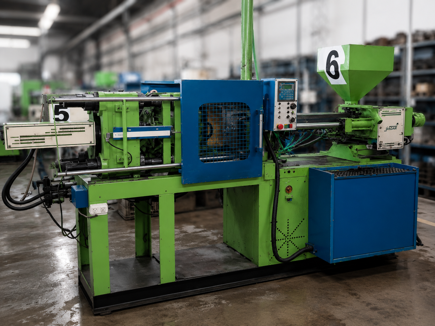 Máquina inyectora de plástico de IPC